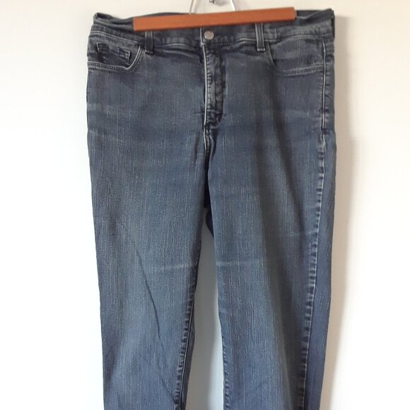 NYDJ High Rise Straight Leg Size 16 Medium Wash - Picture 5 of 14